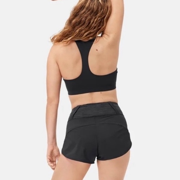 Outdoor voices Hudson black 2.5 inch shorts - Picture 4 of 9